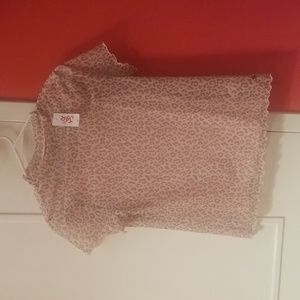 Tee shirt